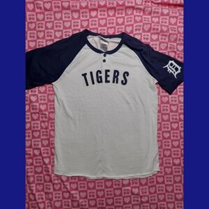 Womens Detroit Tigers MLB Shirt